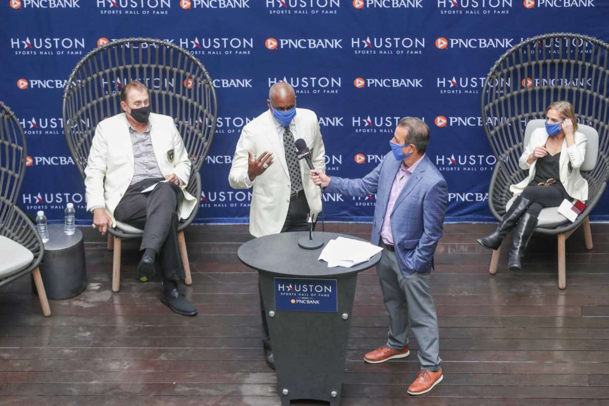 Jeff Bagwell, Craig Biggio inducted to Houston Hall of Fame